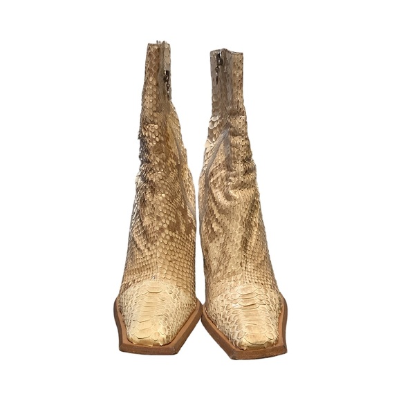 Gianni Bravo Women’s Beige Snake-Embossed Pointed Ankle Boots
